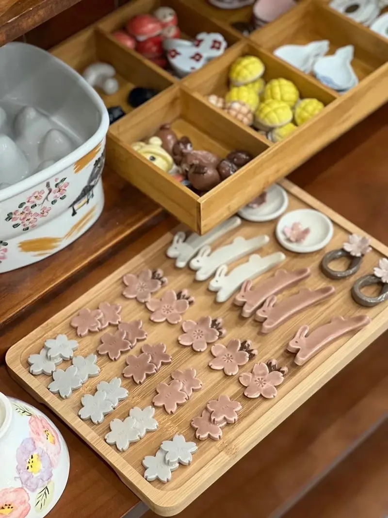 Artisan Ceramic Chopstick Rest – Handmade In Japan 1