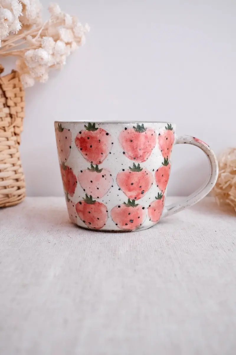 Asako Yamaguchi Strawberry-Themed Large Ceramic Mug (Ai08) 1