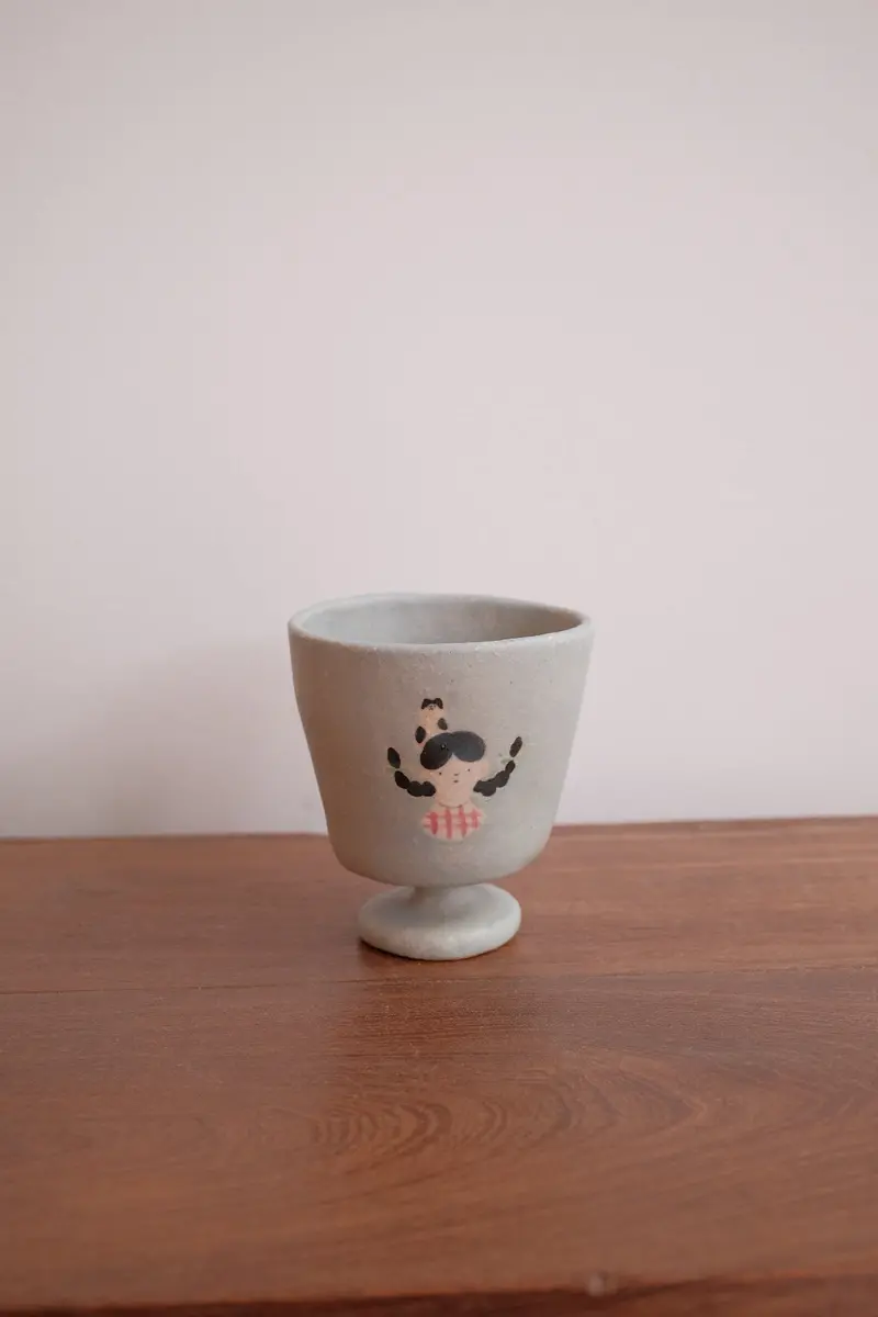 Aya Watanuki Bokkuri Pedestal Ceramic Cup – Blue Girl Design 1