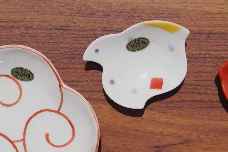 Hand-Painted Arita Ware Dish – Rabbit And Cloud Motif 1