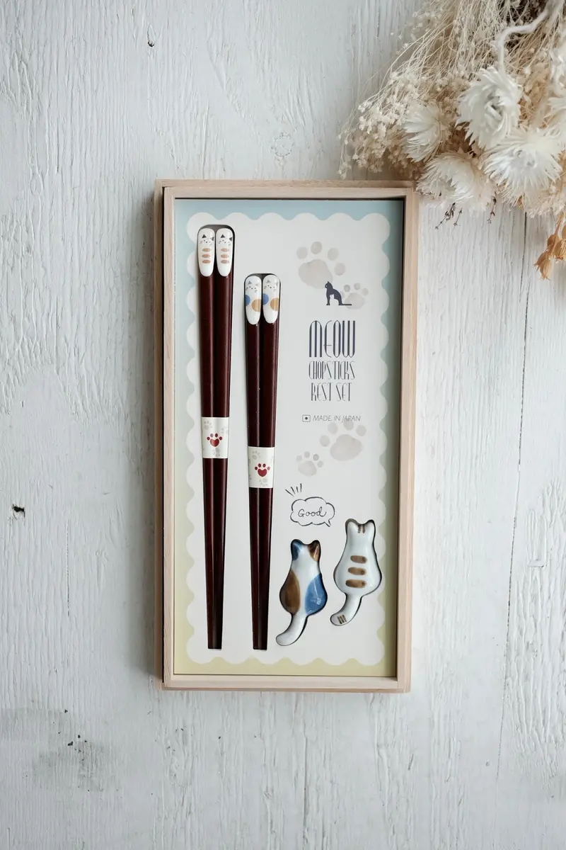 Ishida Cat-Themed Chopsticks Gift Set – Eco-Friendly Bamboo 1