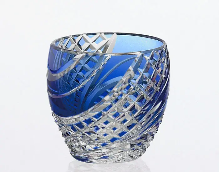 Kagami Crystal Edo Kiriko Sake Glass – Blue Fish Scale Pattern 1