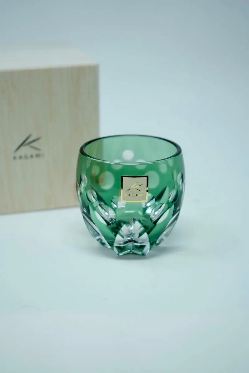 Kagami Crystal Edo Kiriko Sake Glass – Daffodil-Inspired Design By Satoshi Nabetani 1