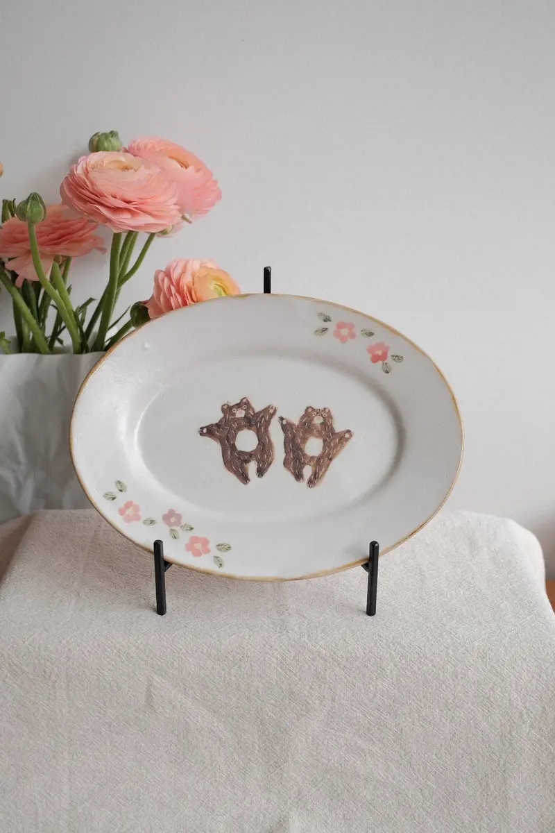 Mikiko Kato Delicate Oval Cake Plate – Handmade Japanese Tableware (Mk01) 1