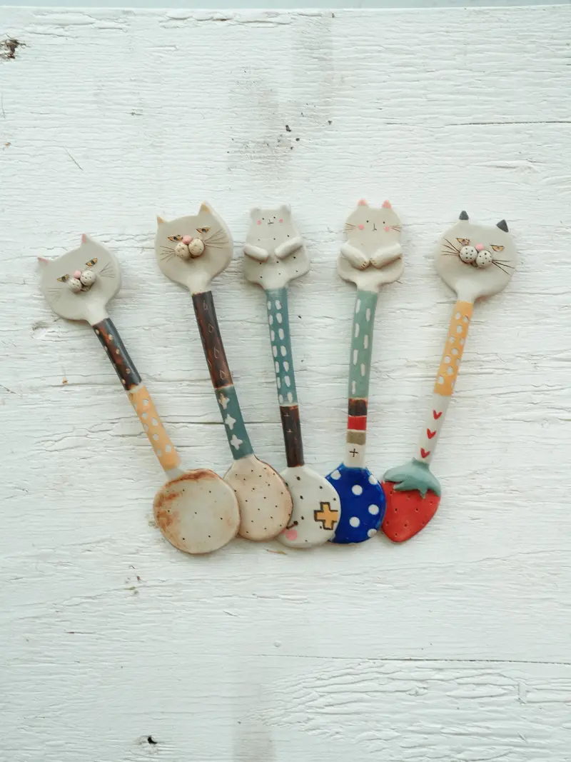 Misuzu Ishigami Animal-Shaped Ceramic Spoon – Playful Japanese Tabletop Utensil (Mis27) 1