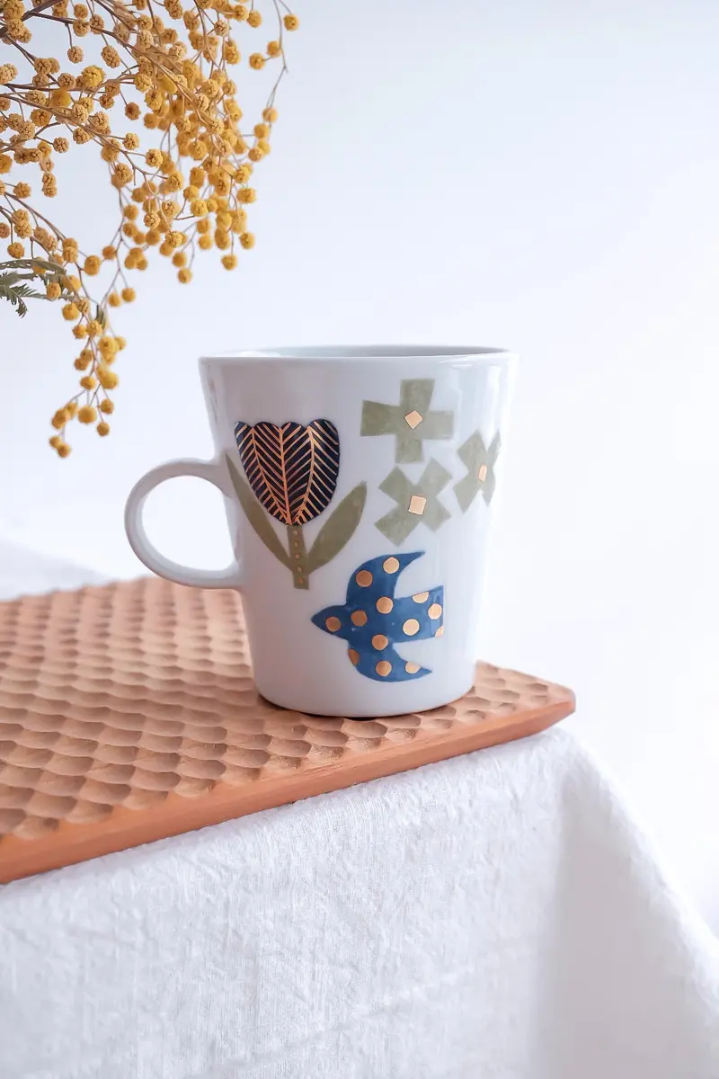 Natsumi Iino Bird-Illustrated Ceramic Mug (Ni011B) 1