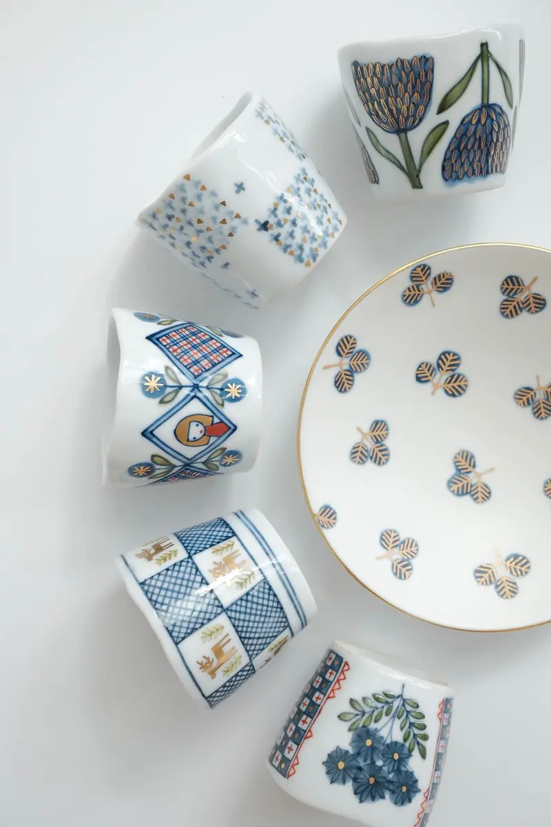Natsumi Iino Hand-Painted Small Sake Cup (Ni009) 1