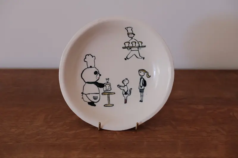 Natsumi Muroi Minimalist Round Dinner Plate 1
