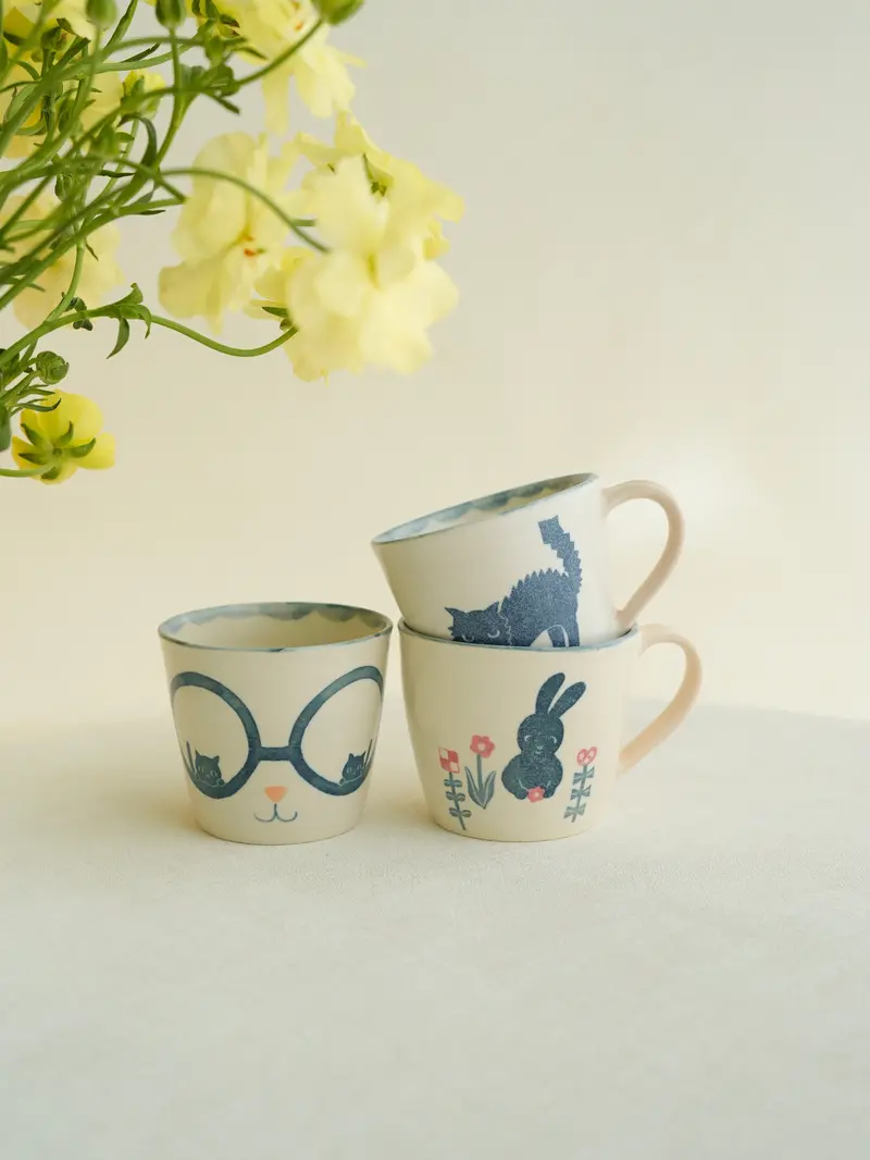 Notari Pink Animal Mug – Cute Ceramic Drinkware With Playful Illustration (No01) 1