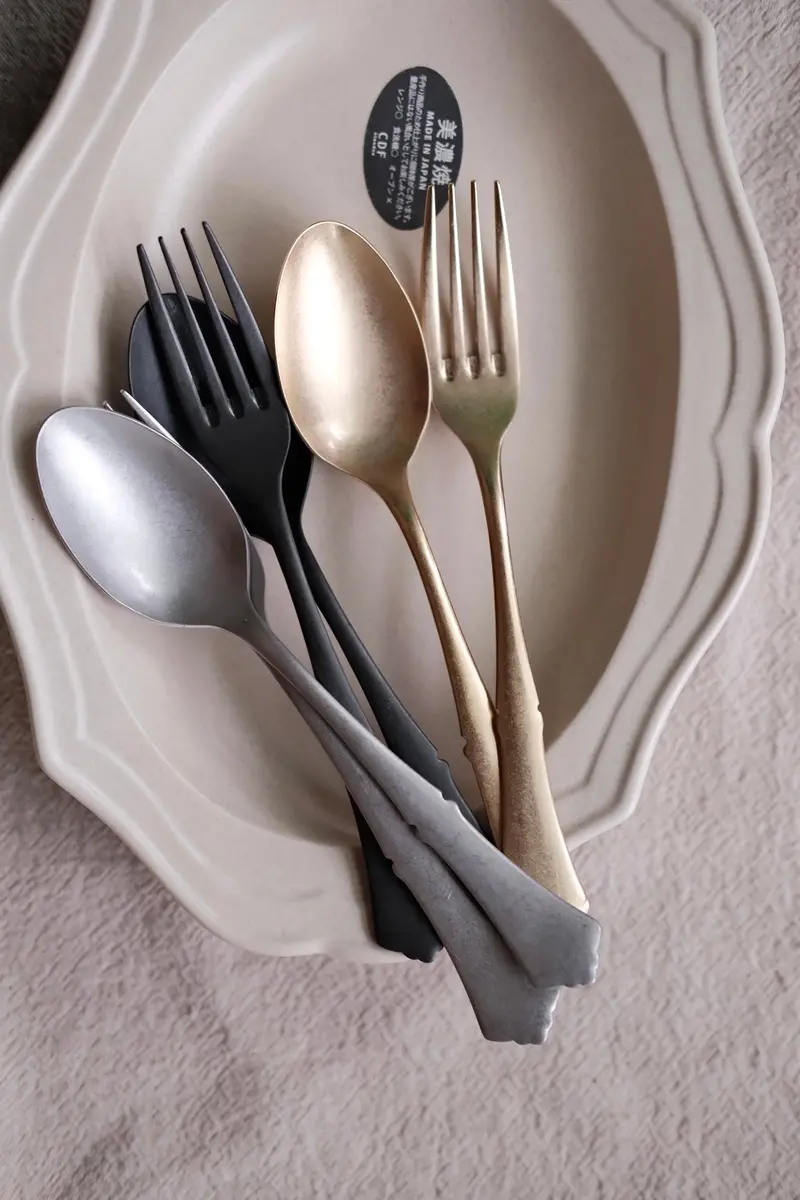 Retro-Inspired Japanese Stainless Steel Cutlery – Vintage Dining Collection 1