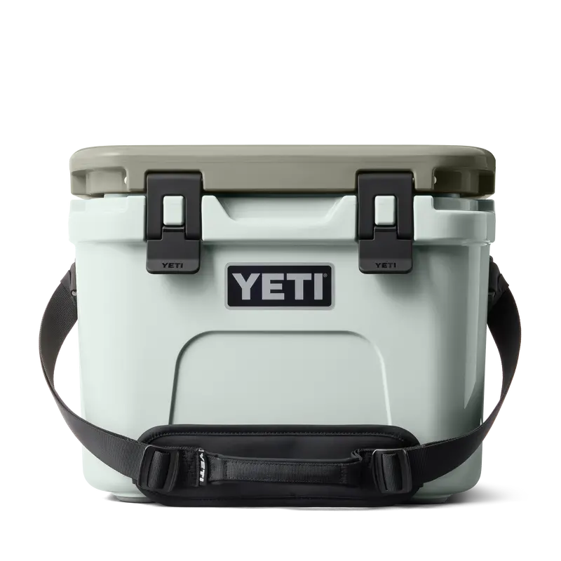 Roadie 15-Quart Compact Rugged Cooler 1
