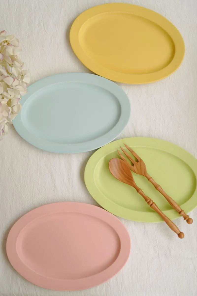 Sakuzan Sara H Collection: Set Of 4 Medium Oval Ceramic Plates 1