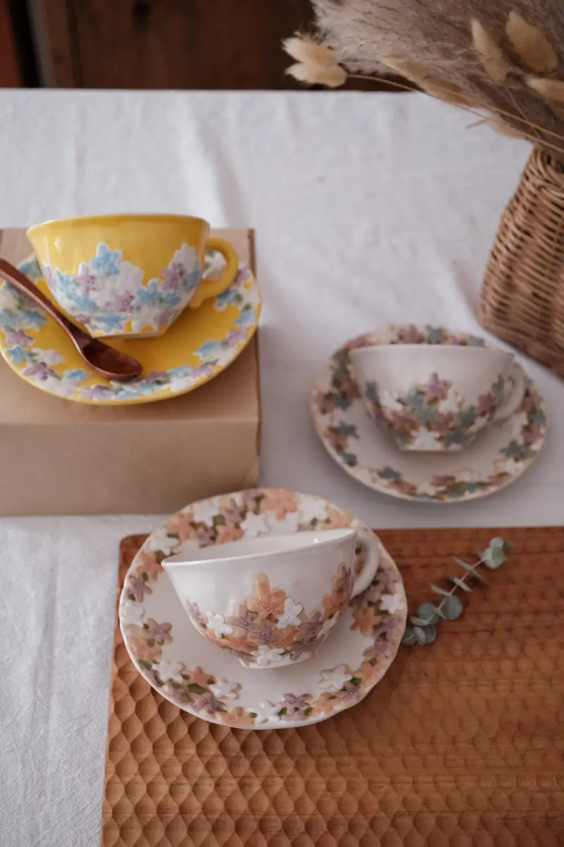 Seto-Yaki Embossed Floral Coffee Mug And Saucer Gift Set – Traditional Japanese Ceramics 1