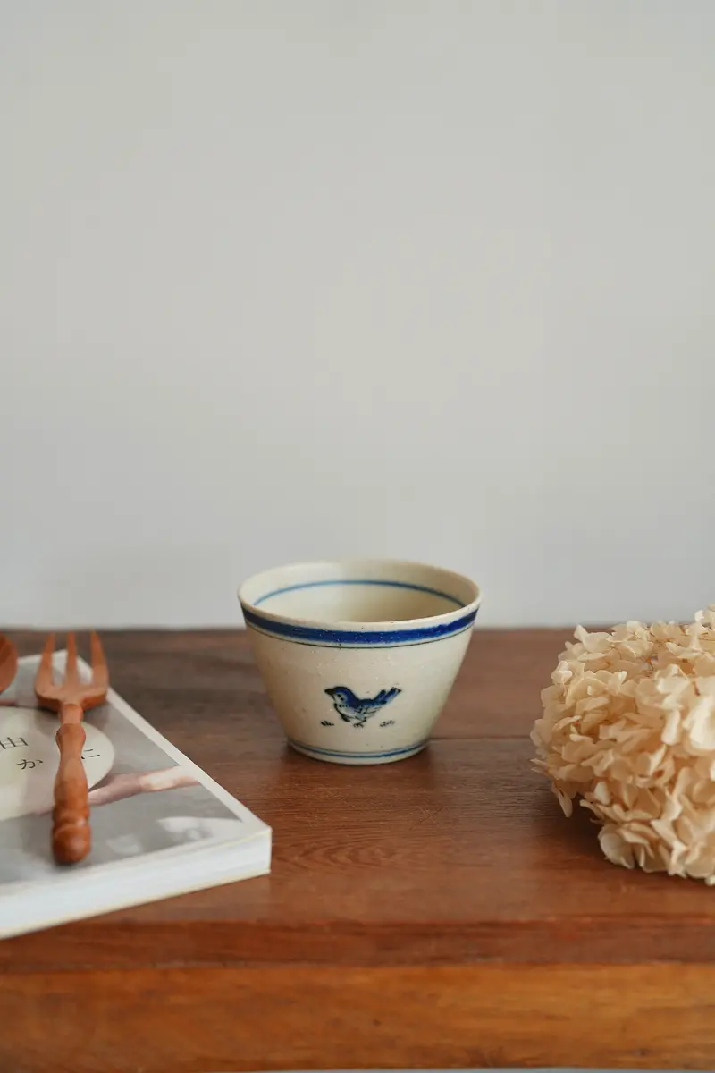 Shinko Nakanishi Bird-Themed Free-Form Ceramic Cup (Sn05) 1