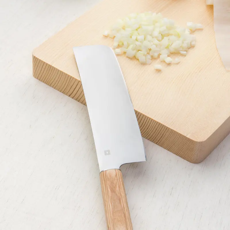 Shizu Hamono Yuri Nakiri Knife – Precision Vegetable Cleaver 1