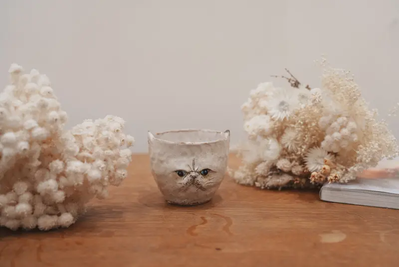 Shoko Matsuura Cat-Themed Ceramic Cup – Design #7 (Sm05) 1