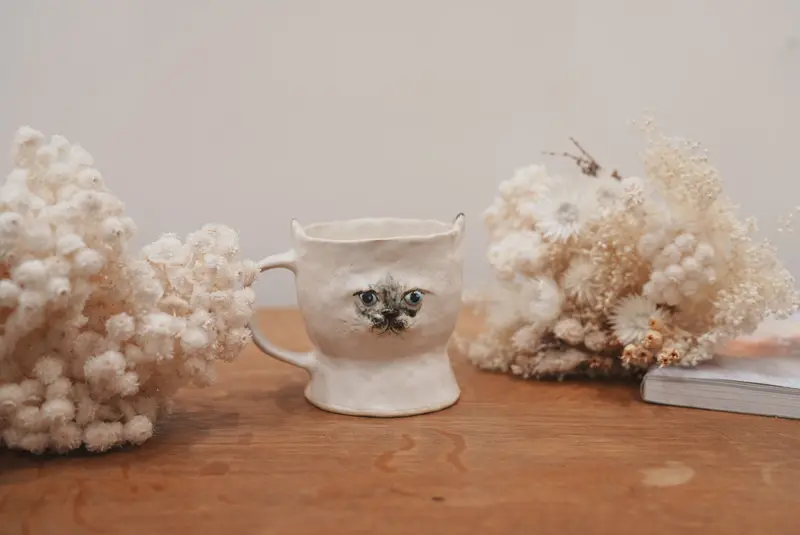Shoko Matsuura Feline Ceramic Mug – Design #6 (Sm04) 1