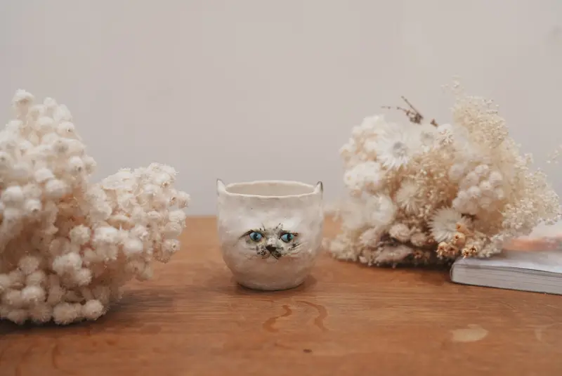 Shoko Matsuura Feline-Inspired Ceramic Cup – Design #6 (Sm05) 1