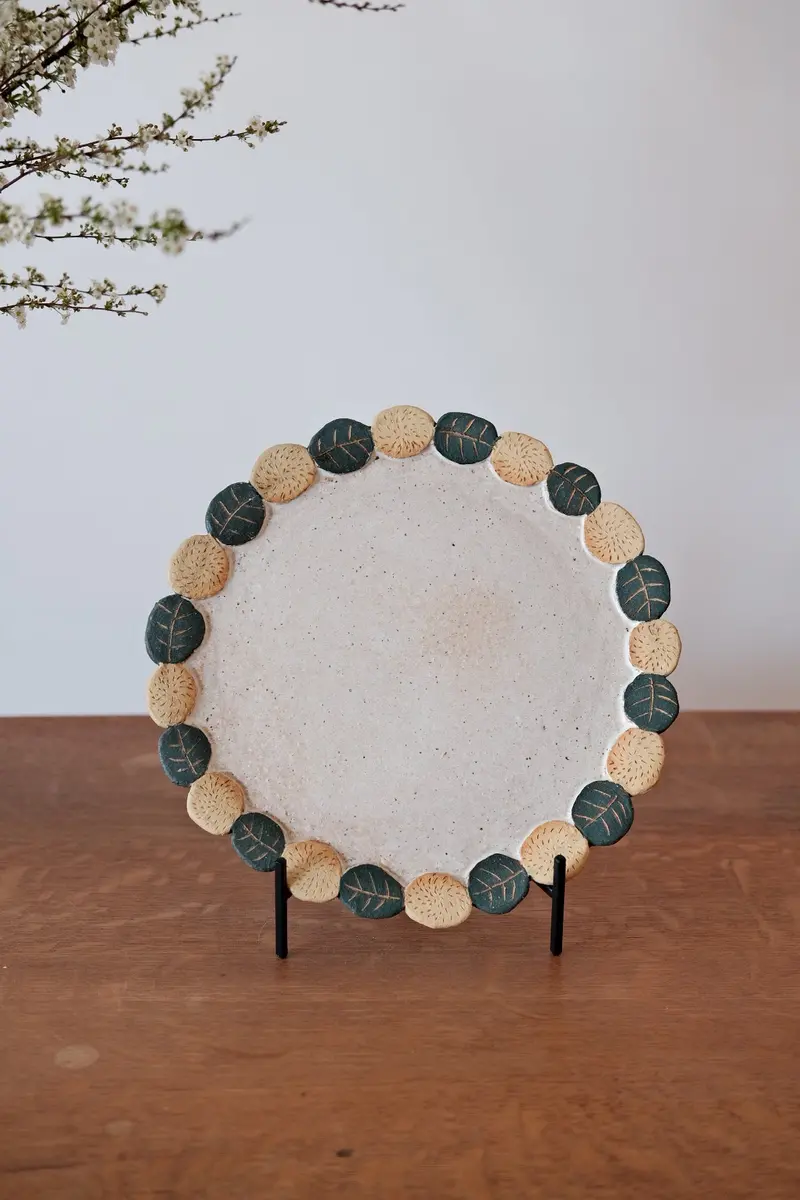 Siam Hands Rose-Embellished Rim Ceramic Plate 1