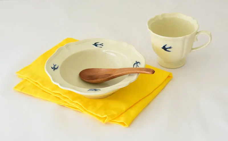 Studio M Early Bird Large Round Serving Bowl 1