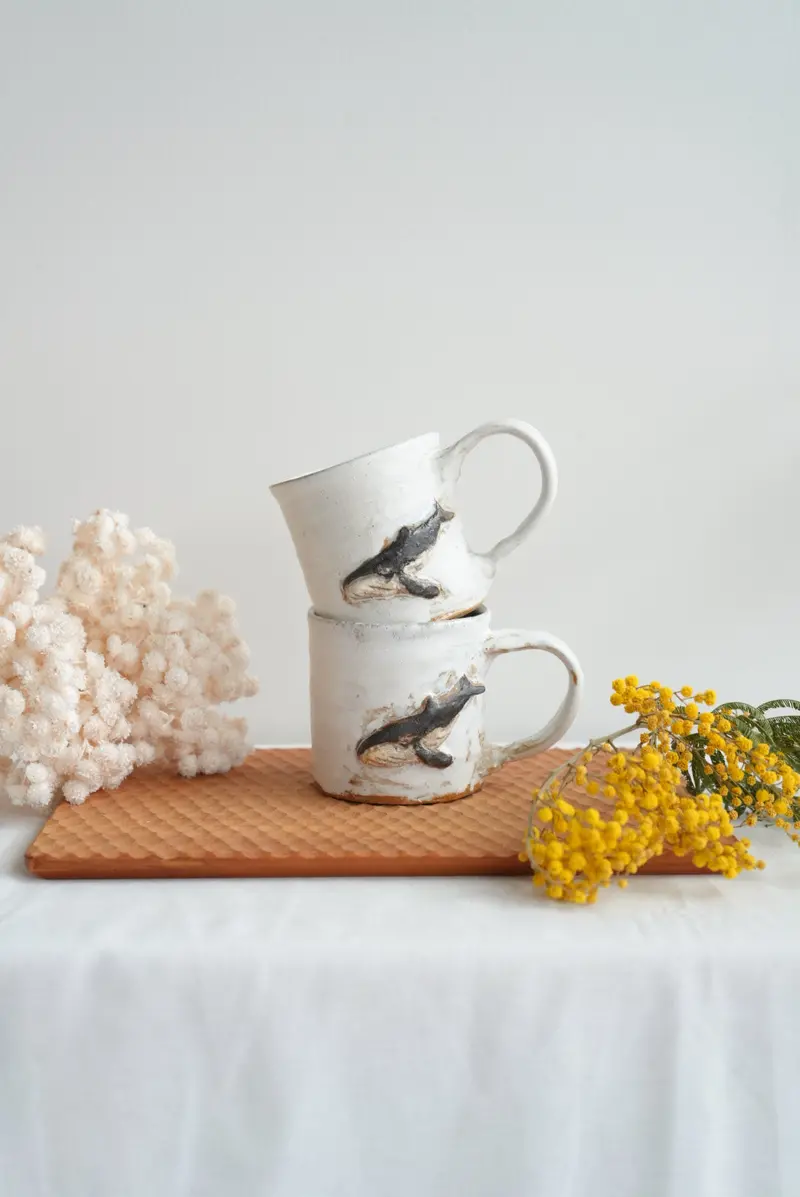 Tatsuo Horimizu Whale-Themed Ceramic Mug Th02 - Artisan Crafted In Japan 1