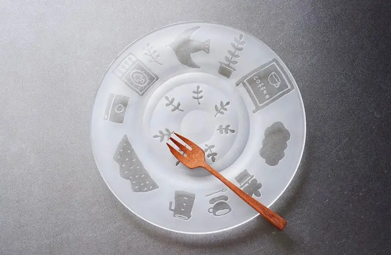 Watanabe Sala Minimalist White Glass Dinner Plate 1