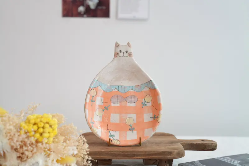 Whimsical Checkered Ceramic Plate With Cat Motif – Cn13 #2 1