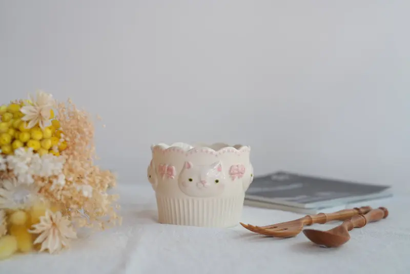 White Cat Motif Straight Ceramic Mug – Sugar Poppo Sp29 1