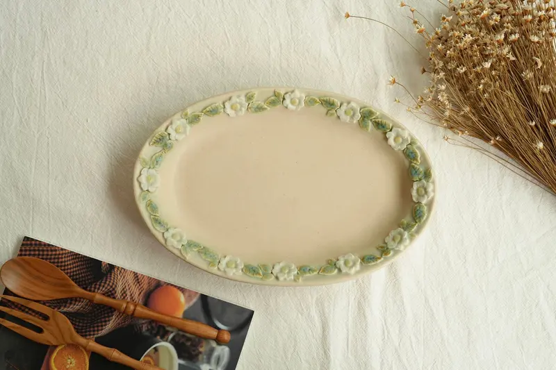 Yanagida Floral Embossed Ceramic Oval Plate – Artisan Crafted 1