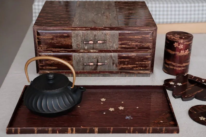 Yatsuyanagi Akita Cherry Bark Multi-Compartment Storage Box 1