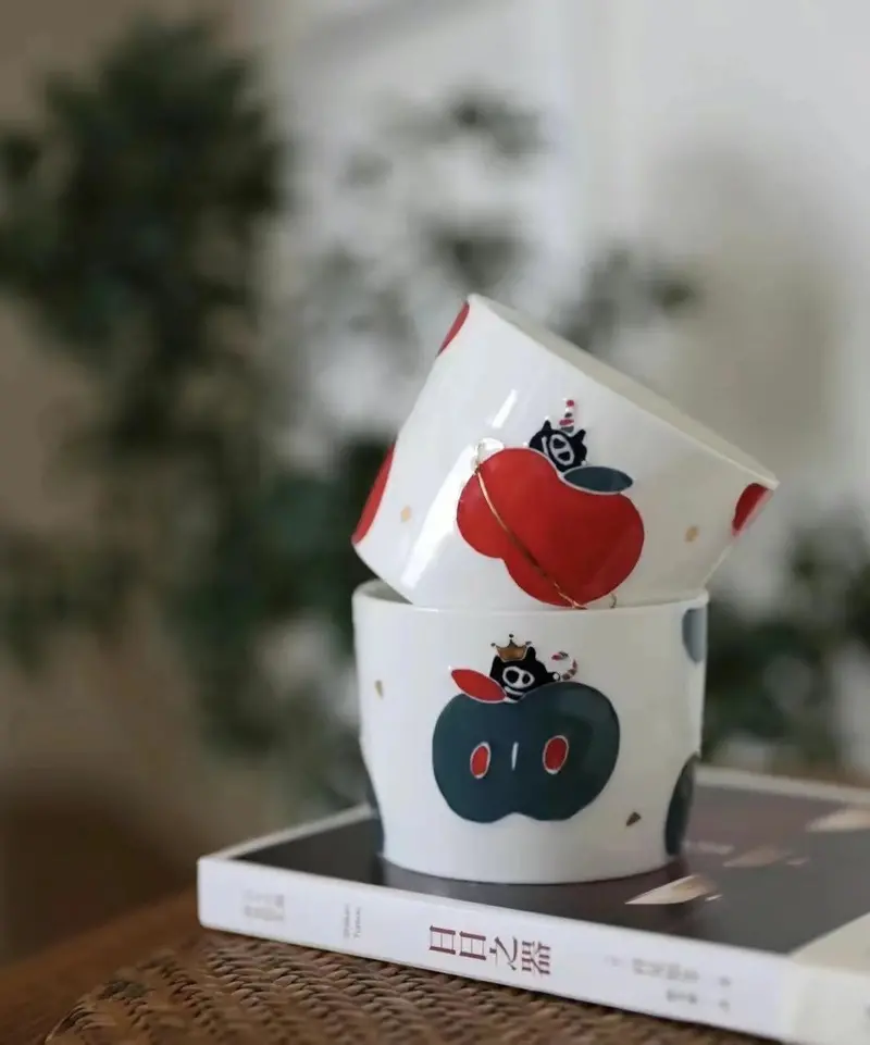 Yini Apple-Themed Handmade Ceramic Tea Cup 1
