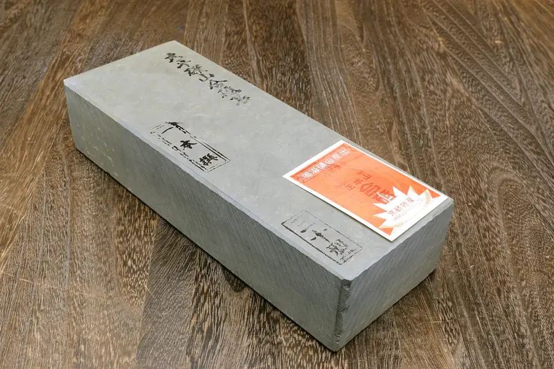 Yoshihiro Ns30-100 Natural Shiage Whetstone – Grade 30 Polishing-Grade Whetstone 1