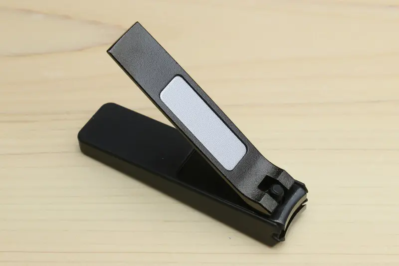 Yoshihiro Premium Black Nail Clippers – Traditional Japanese Design 1