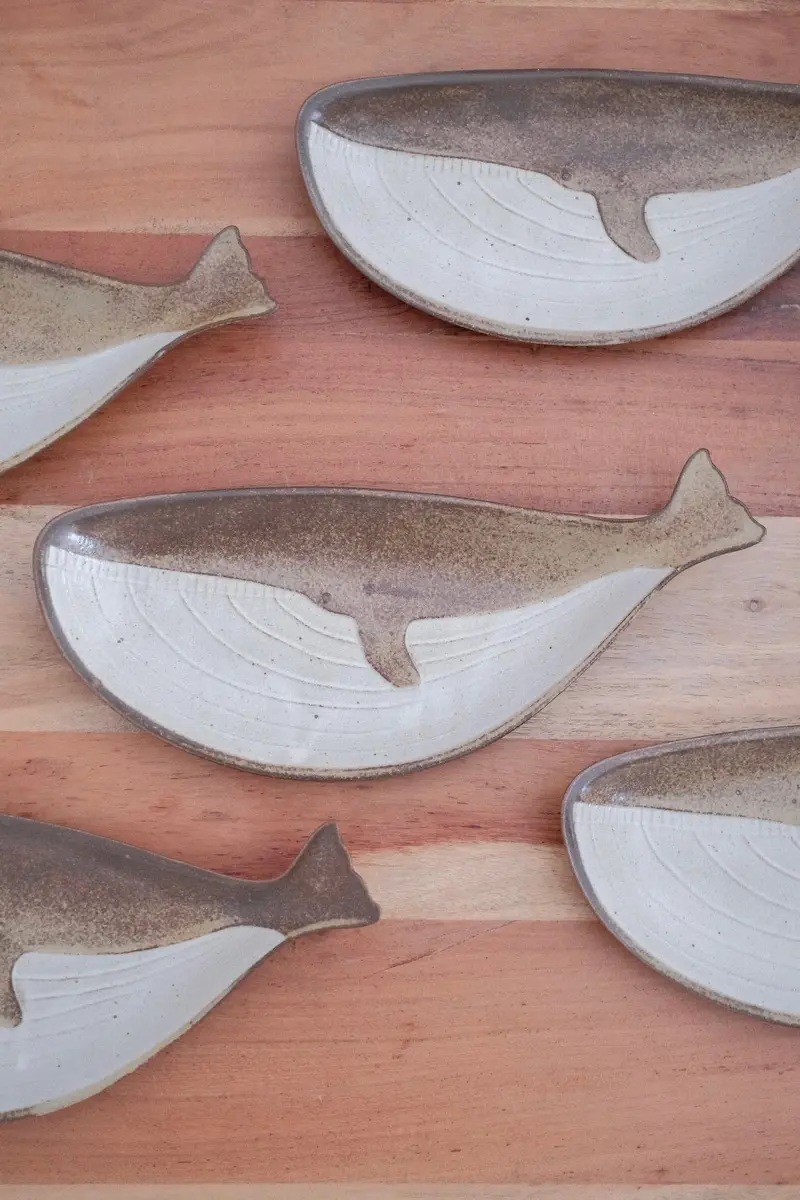Yoshizawa Mashiko Whale-Themed Serving Plate 1